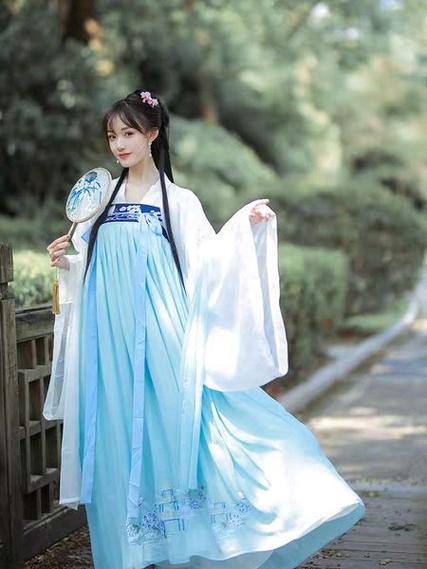 不见星空汉服双马尾logo缩略图