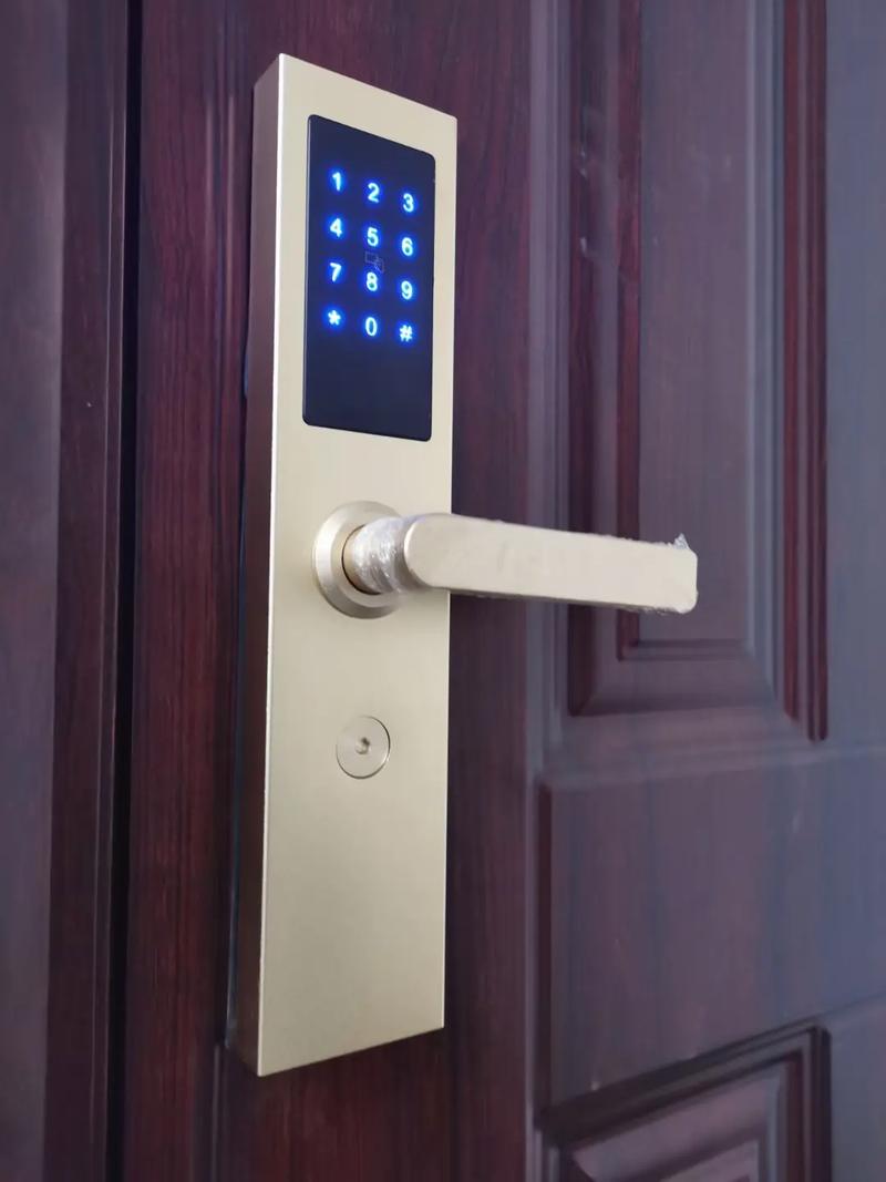 指纹锁门没电了怎么办进不去缩略图