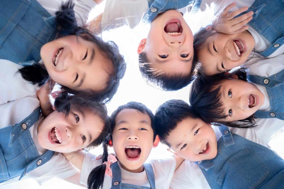 小孩搞笑视频大全缩略图