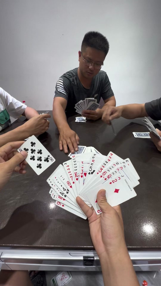 宜春同城游戏六副牌缩略图