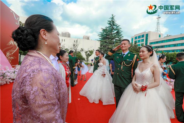 军属可以发军人婚纱照吗缩略图