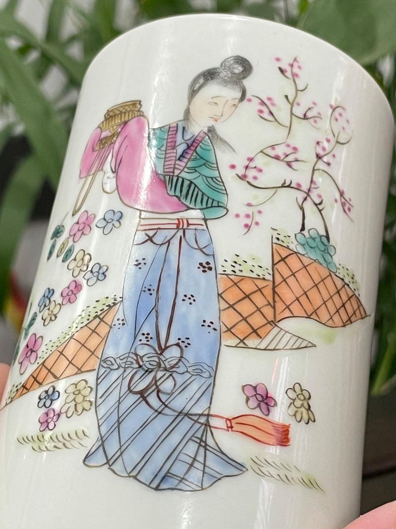 侯府表姑娘(npc)瓷釉缩略图
