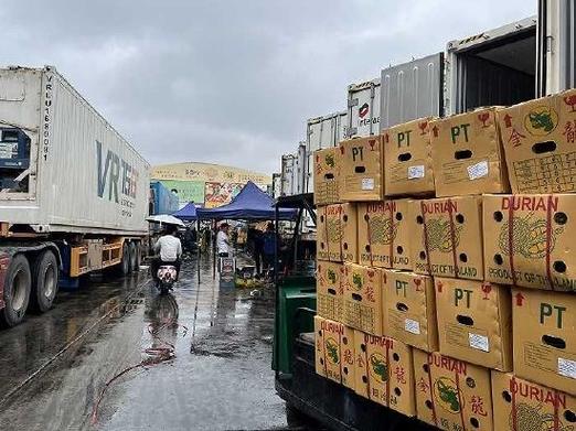 批发市场水果缩略图