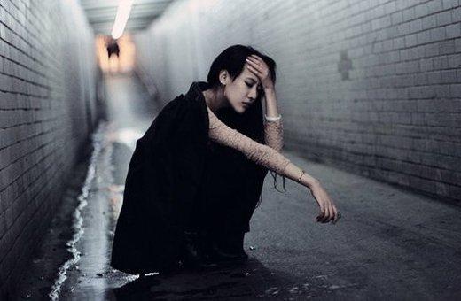 手机屏幕有白色透明阴影截图