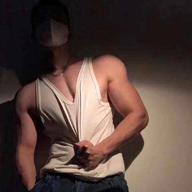 肌肉男头像图标