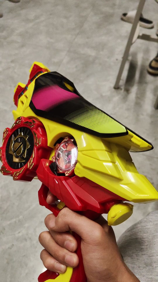 兽电战队变身器