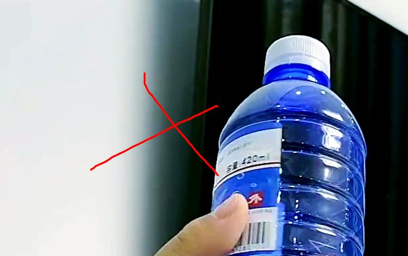液晶显示器能用水擦吗截图