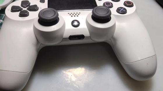 ps4手柄白灯常亮没反应游戏截图