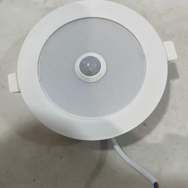 应急灯隔一会就响一声缩略图