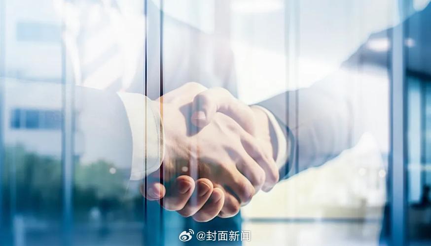 年纪轻轻却人脉很广的人截图