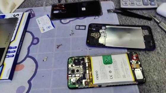 oppoa9内屏换一个多少钱截图