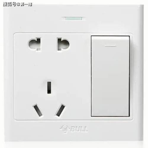 四开开关拆卸步骤图解截图