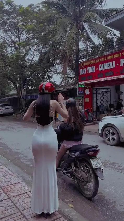 苹果8听筒忽然变小了图标