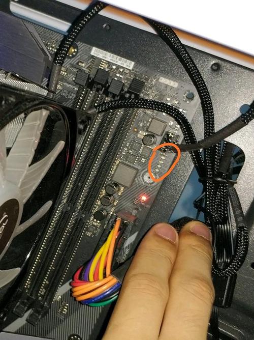 华硕主板灯不亮了
