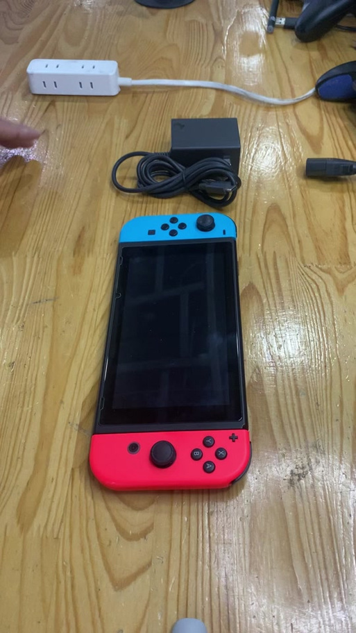 switch玩着玩着突然黑屏