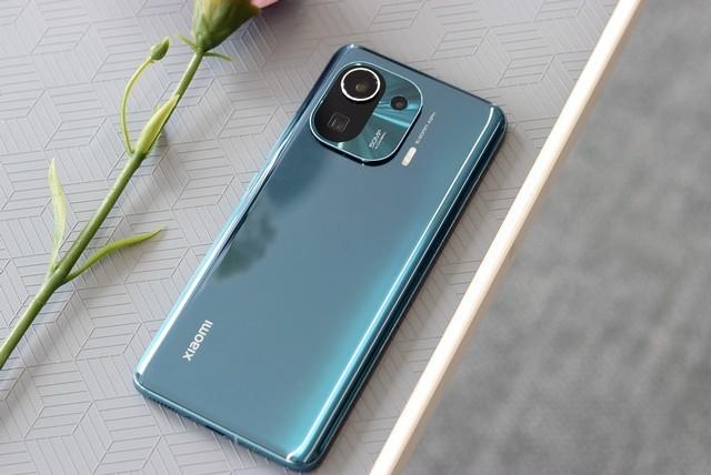 小米11pro值得买吗缩略图