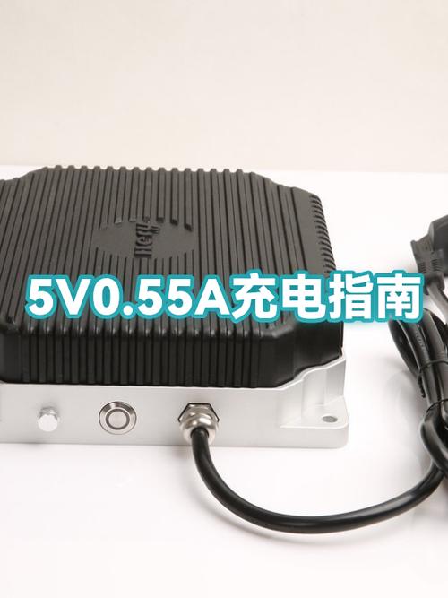 蓝牙耳机充电时指示灯是什么颜色截图