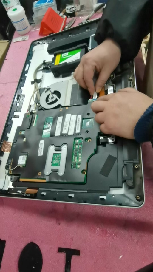 华硕一体机怎么拆机截图