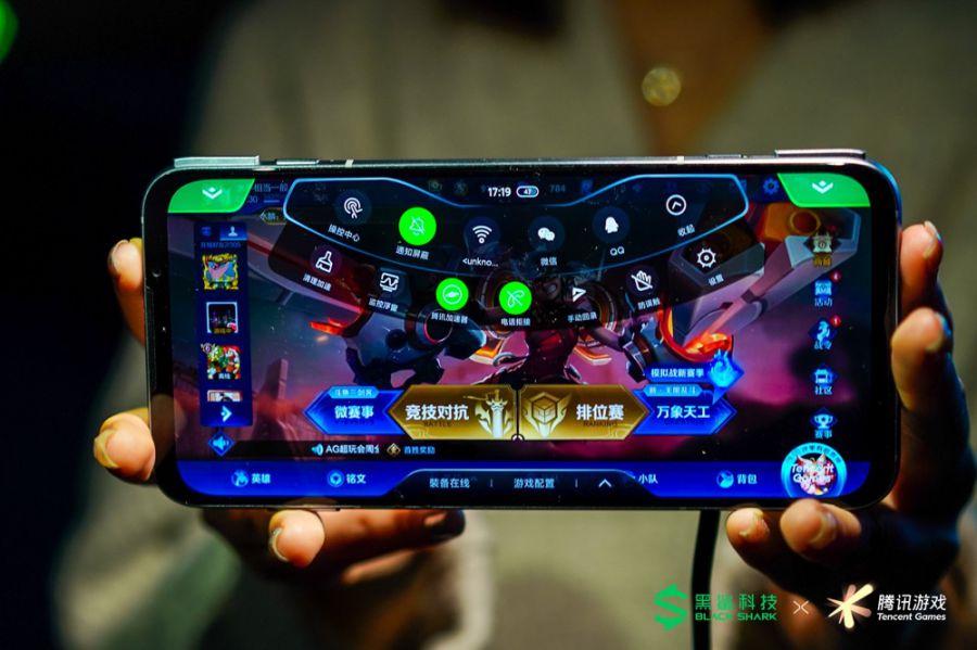 黑鲨游戏手机3缩略图
