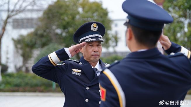 美狱警SLG游戏截图