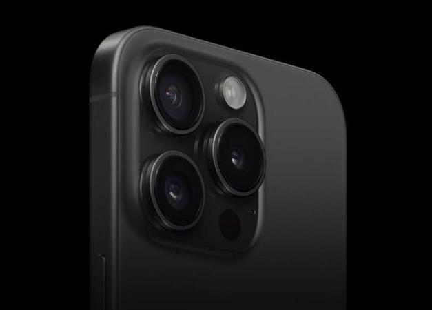 iphone自拍摄像头变黑色缩略图