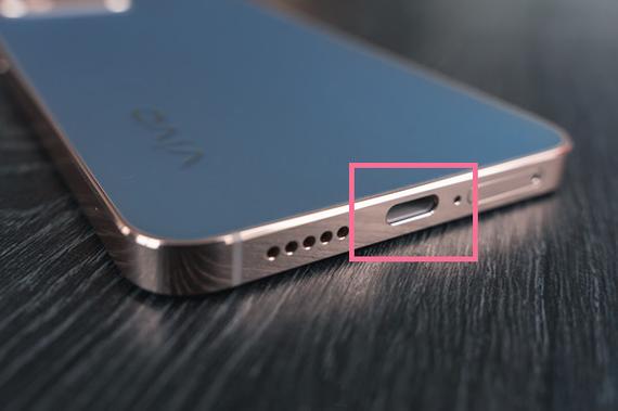 vivos17的耳机孔在哪截图