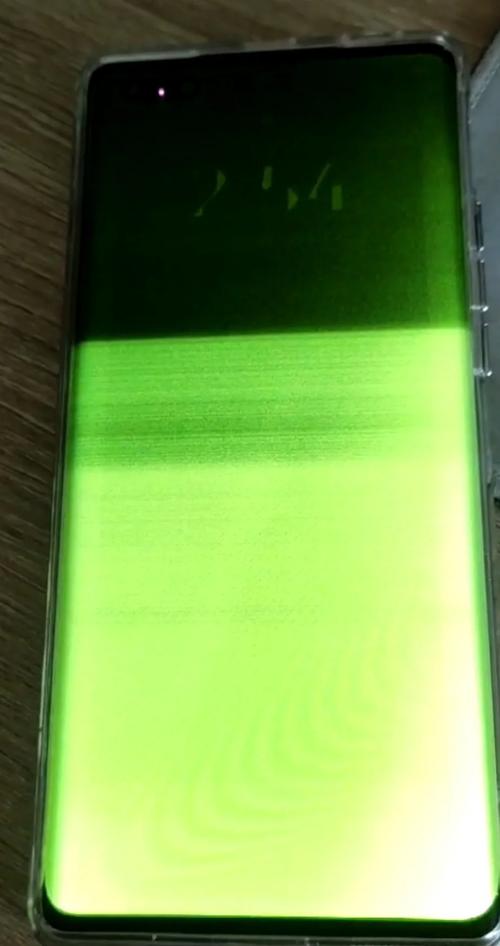 华为手机屏幕出现绿点是什么情况