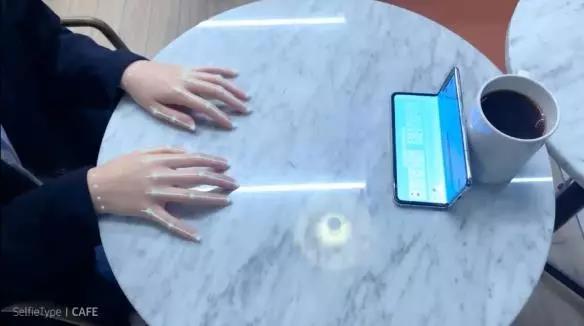 手机键盘可以打字但是看不见游戏截图