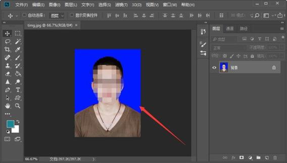 怎么把照片底色换成蓝色