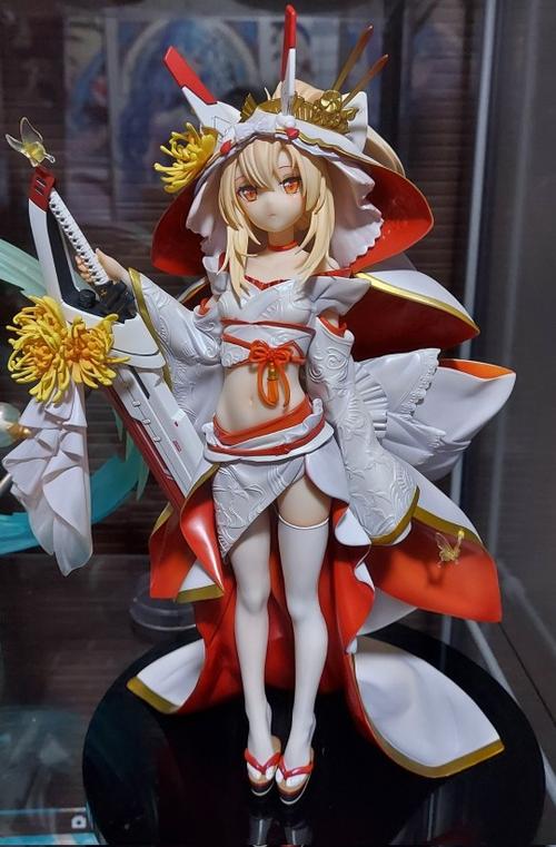 末日降临我被系统变成了动漫少女