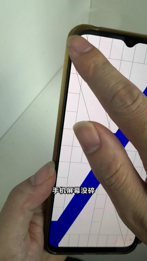 手机屏幕不显示但是可以触屏游戏截图