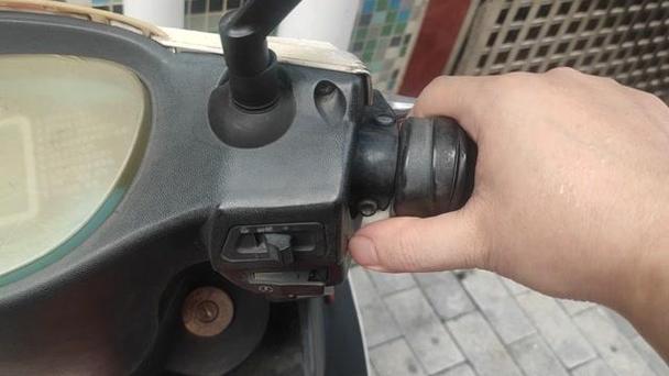 电动车油门加到底速度慢截图