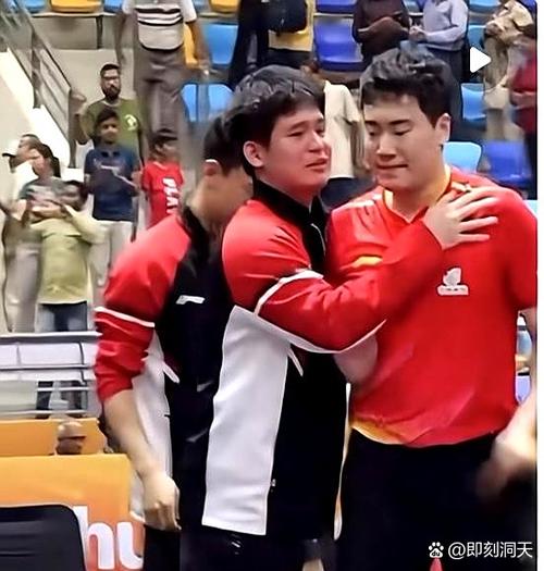 当男团不小心打哭了家主团截图