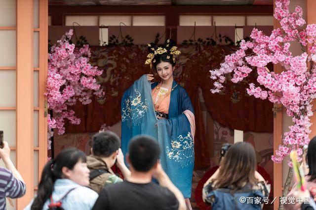 中国华服日有哪些商家截图