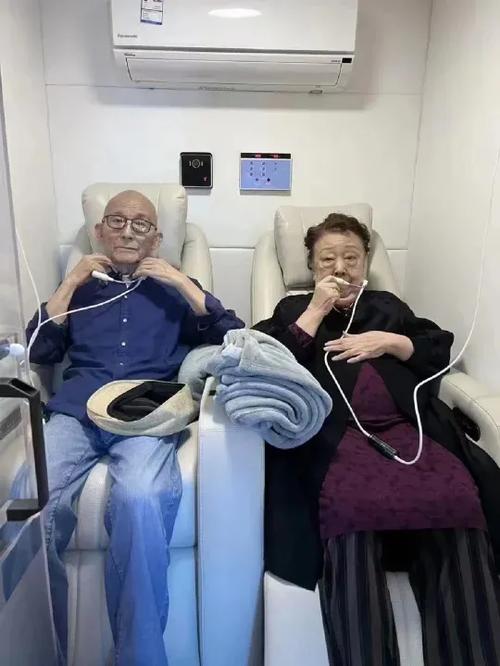 做高压氧舱时耳朵不舒服怎么办截图
