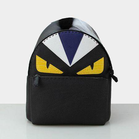 小恶魔logo衣服截图