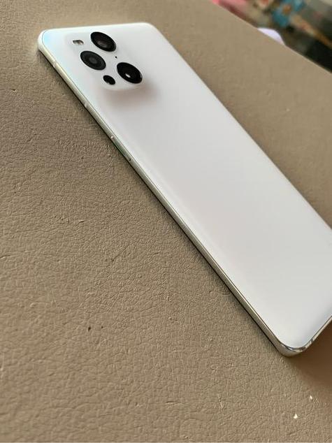 oppo手机屏幕边缘有一条白色线游戏截图