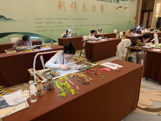 棉线十字绣和丝线十字绣哪个好