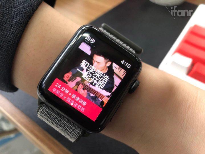 iwatch4蜂窝版要插卡吗