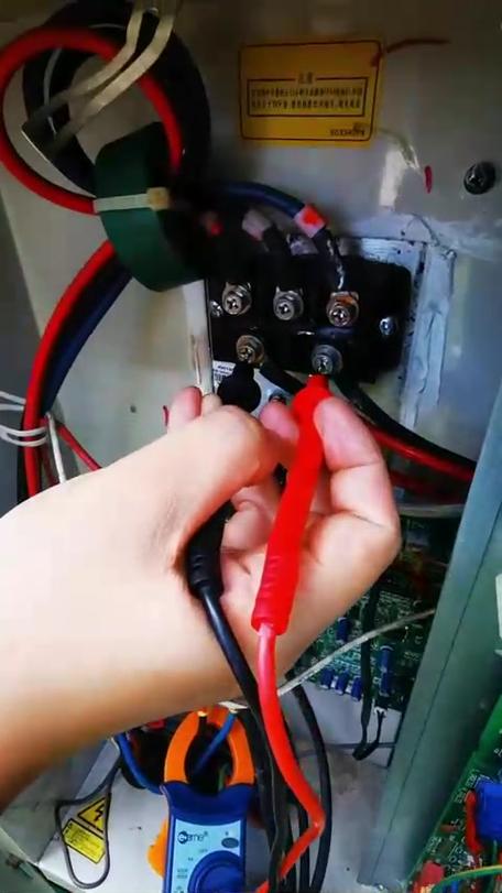 格力风管机e5故障排除