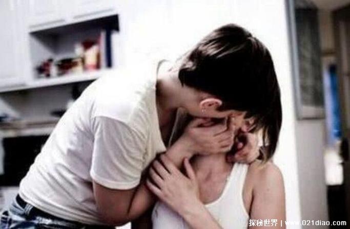 男生亲嘴伸舌头会有生理反应吗