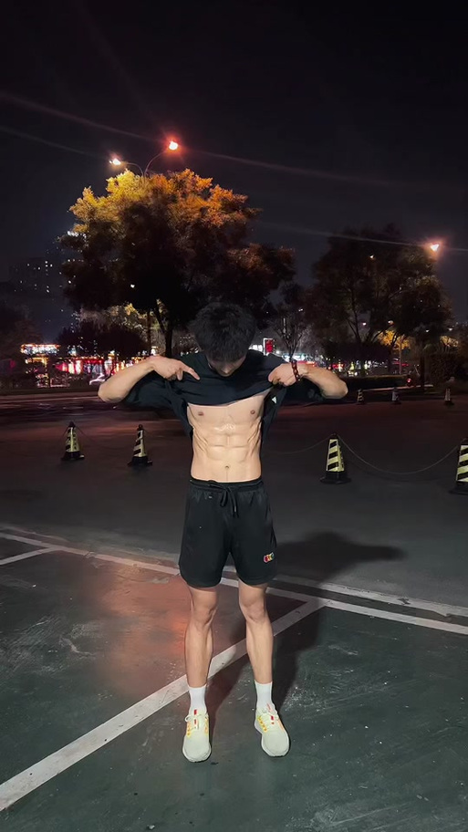 腹肌照片真实图片缩略图