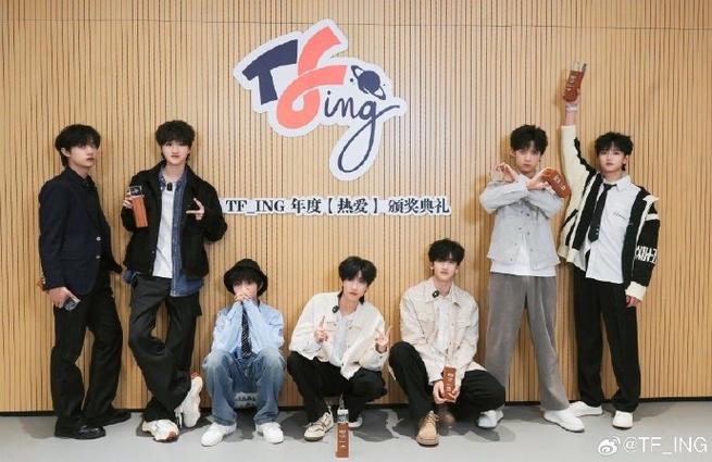 TF时代峰峻fanclub官方下载缩略图