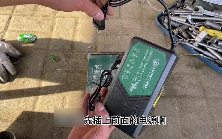 电动车充电时先插电源还是先插电动车