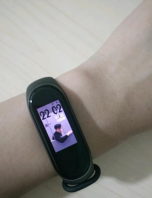 小米手环4nfc怎么换表盘缩略图