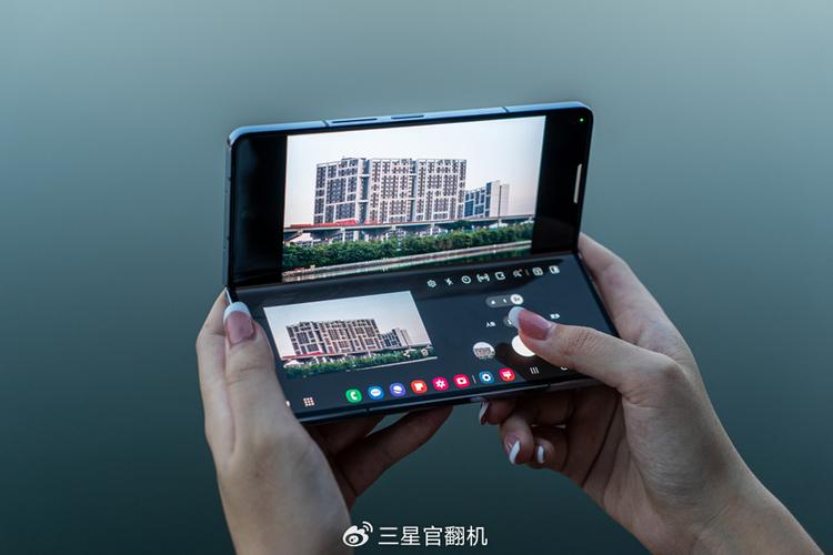 华为折叠屏外屏怎么设置游戏截图