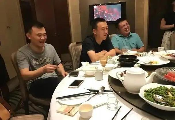 领导请吃饭怎么感谢缩略图