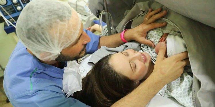 孕妇在家分娩真实视频截图