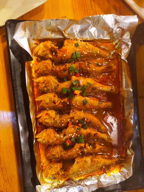 武汉烧烤摊日销4000条小黄鱼截图