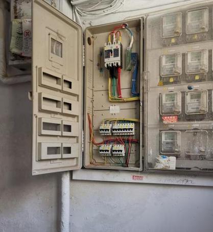 楼层总闸跳闸家里不跳缩略图